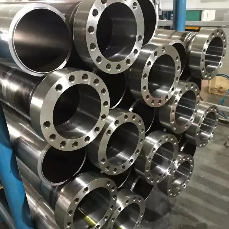 Excavator oil cylinder